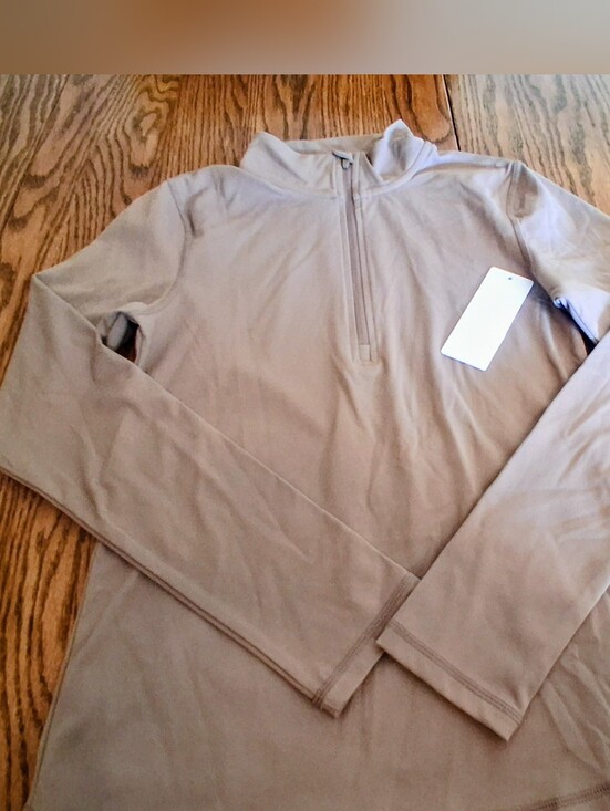 Yogalicious Tops - NWT Ladies Top By YOGA LICIOUS  SZ M, L, MSRP $58
